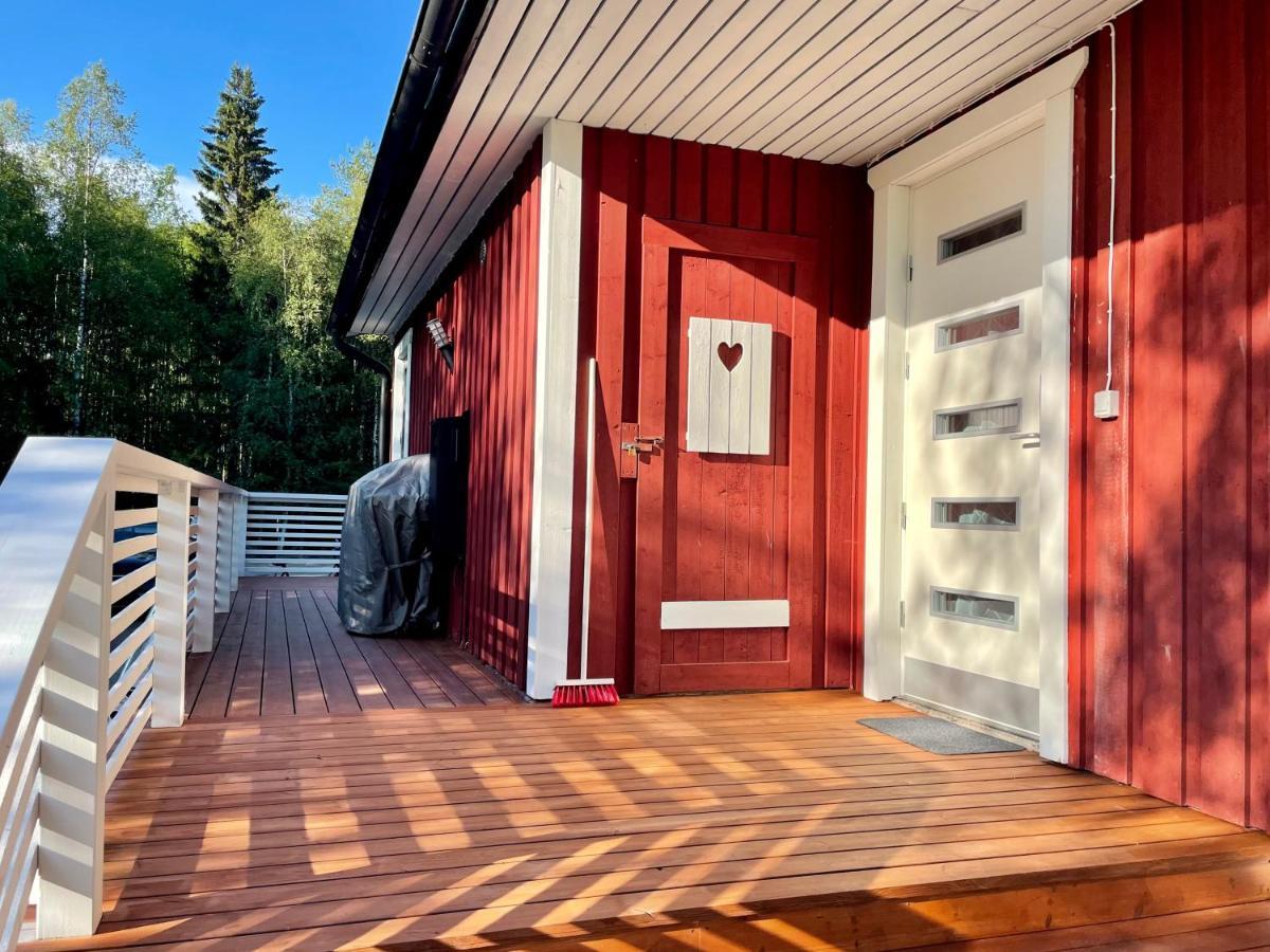 Cozy Renovated House With A Lot Of Parking Space. Haparanda  Εξωτερικό φωτογραφία